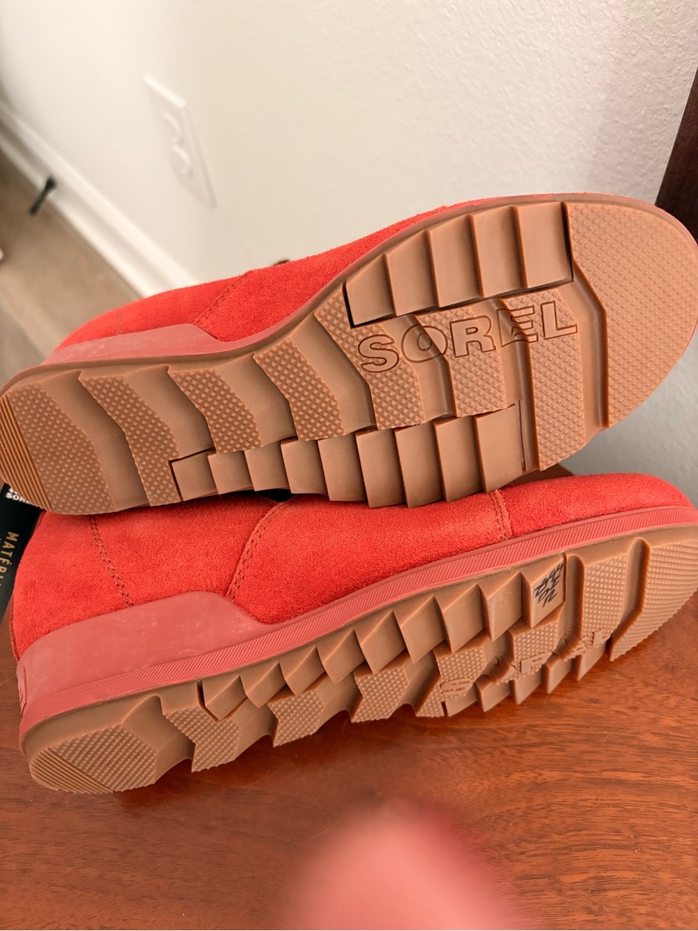 Sorel Red Suede Chelsea Ankle Boots - Picture 5 of 10